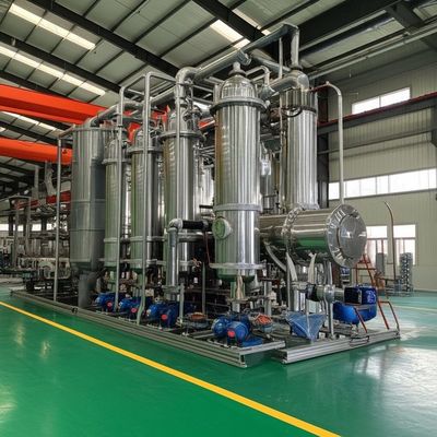 Wyparka z opadającym filmem z potrójnym efektem pestycydów